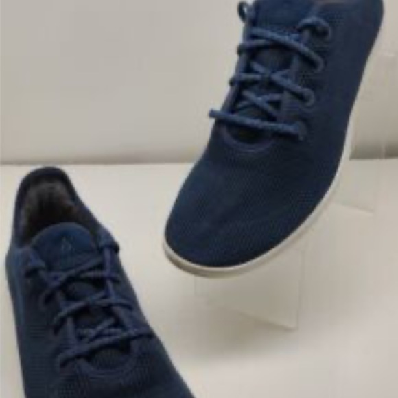 allbirds tennis shoes